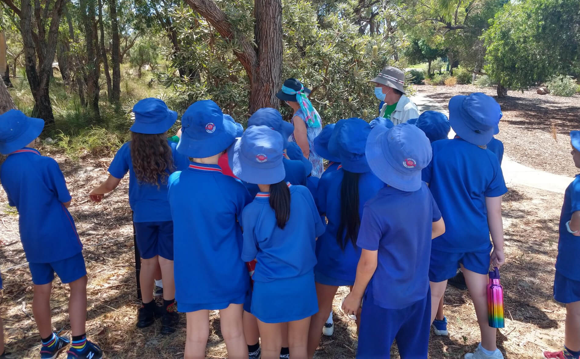 High Wycombe PS Students in their Adopt-A-Patch