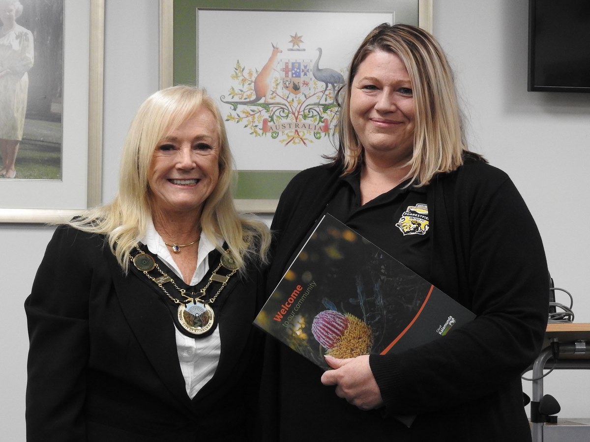 June/July 2021 Local Hero - Tara Thill with Mayor Margaret Thomas