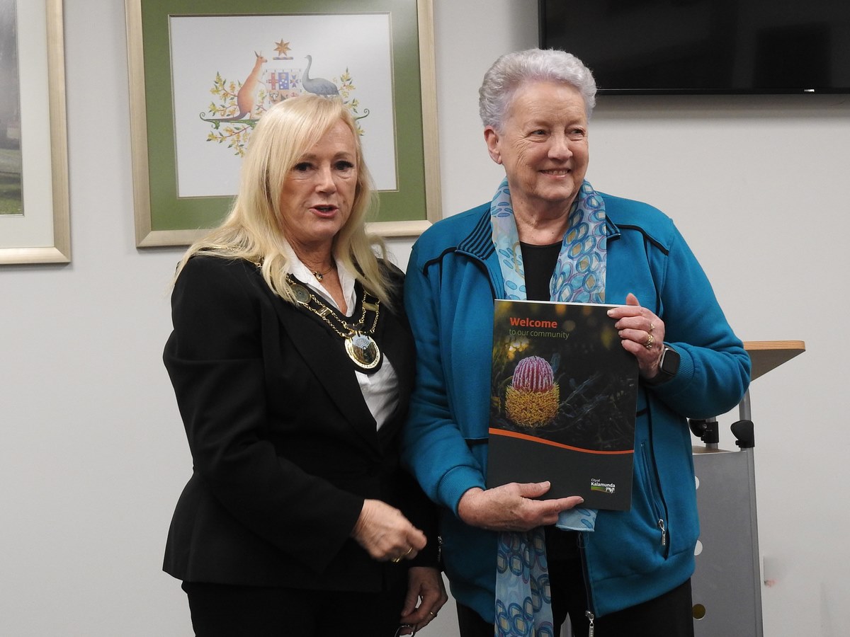 June/July 2021 Local Hero - Joy Barratt with Mayor Margaret Thomas