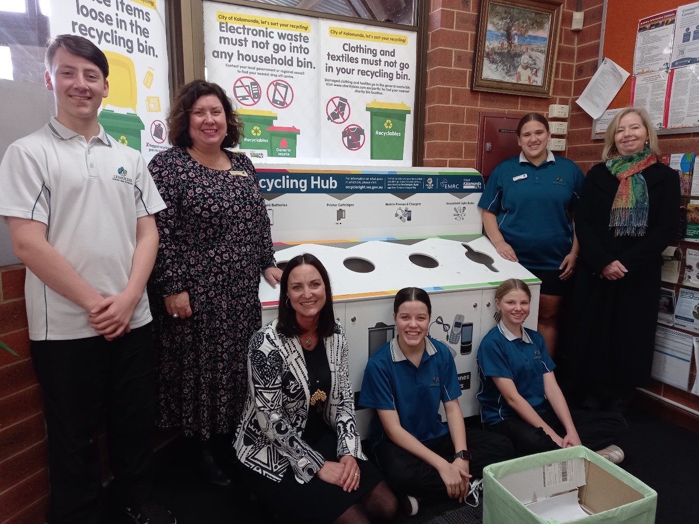 Students in photo - Michael Webber, Charlotte Bradtke, Nelia Williams, Ashley weeks LSHS Staff - Donna Gardiner (Deputy Principal) and Lisa Spry (Youth Worker & Education Assistant) Librarian staff - Dawn Gullone