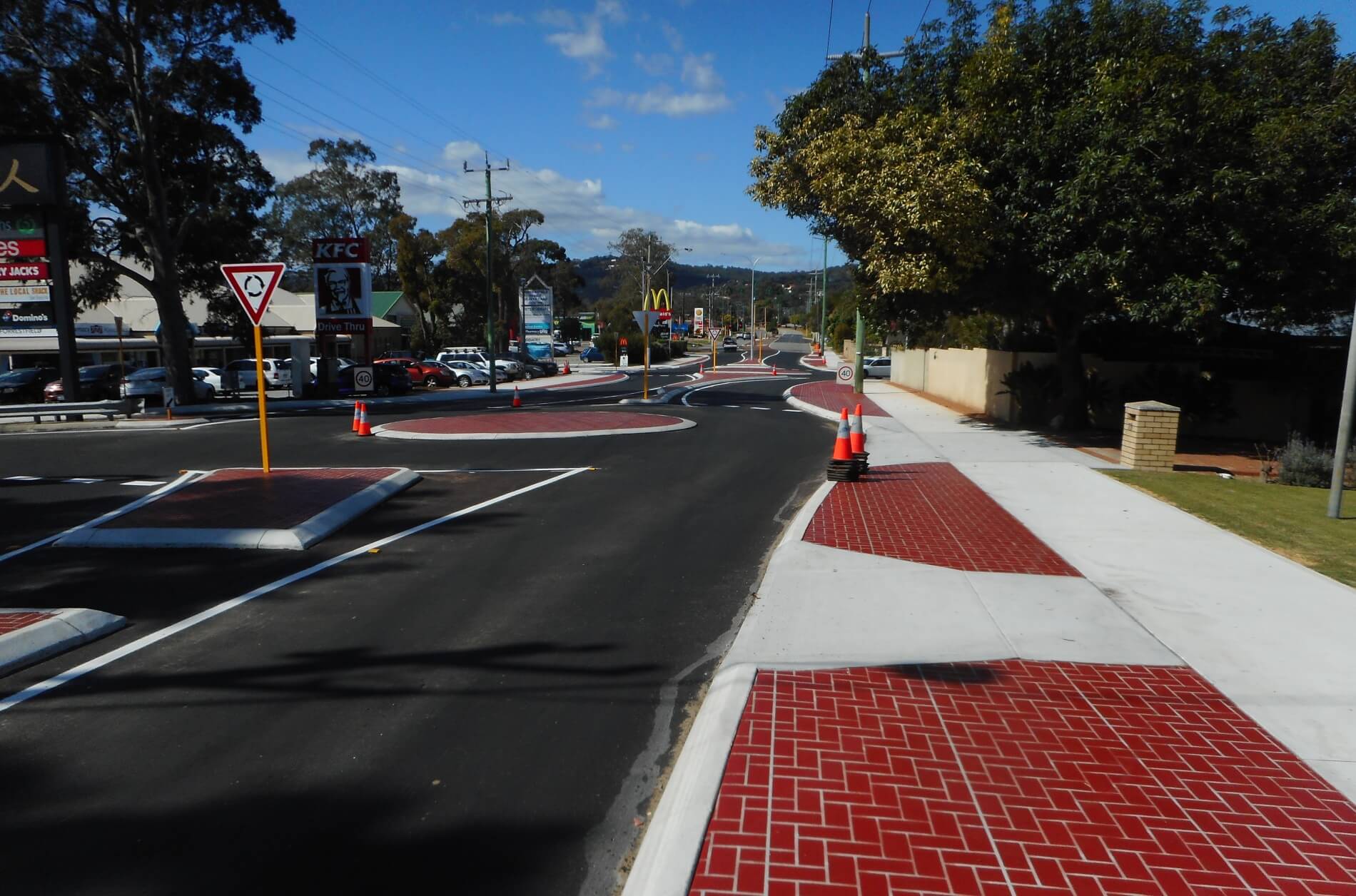 From the right of Hale Road towards the Woolworths Drive roundabout