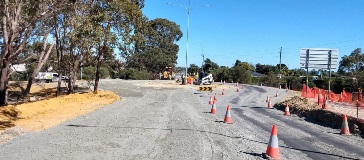 Construction of Maida Vale - Roe Highway roundabout