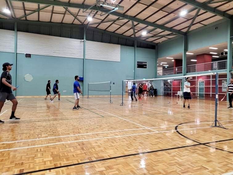 BadmintonatHartfieldParkRecreationCentre