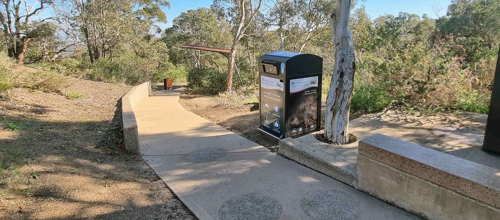 Finbin Waste Bin located at Lesmurdie Falls upper carpark 