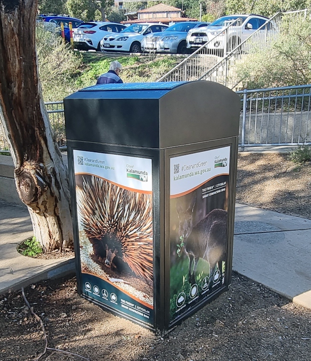 Finbin Waste Bin located at Lesmurdie Falls upper carpark 